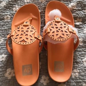 Dolce Vita coral Pilar sandals. Never worn in box. TB Cloud look alike.